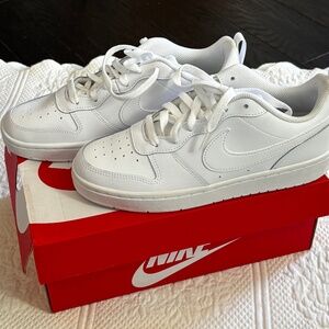 NEW* Youth Grade-School Nike Court Borough Low 2 (GS) White/White (BQ5448 100)